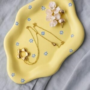 Customized Cloud Tray